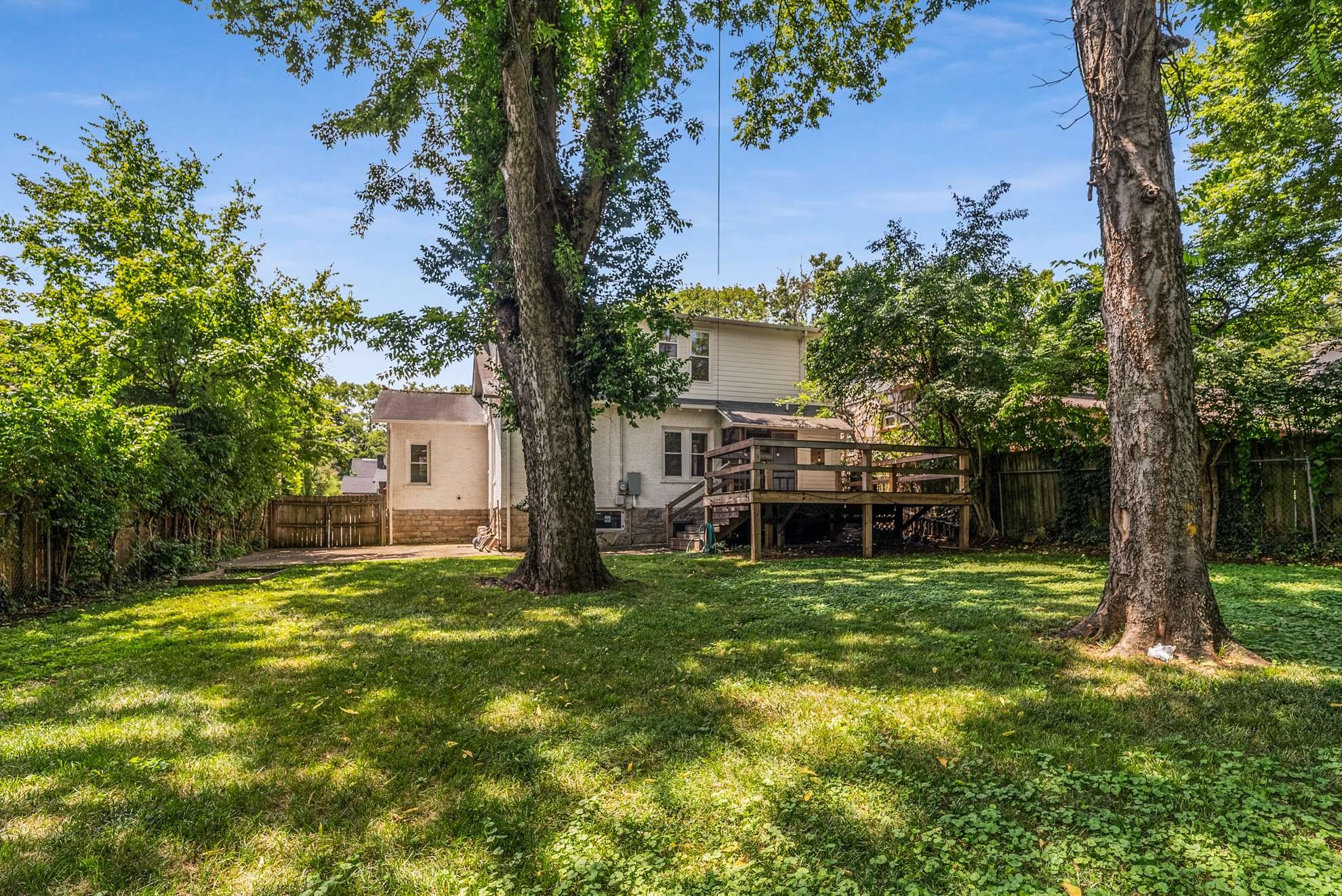 3002 Blakemore Ave