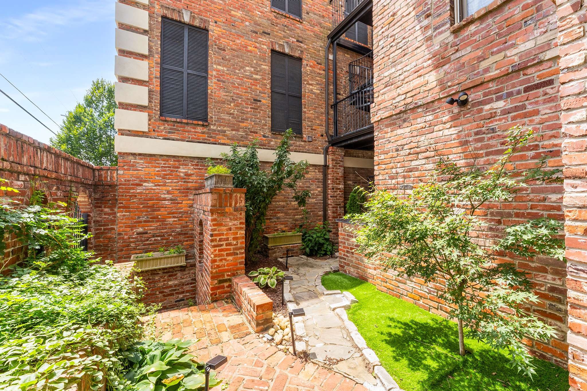 103 West End