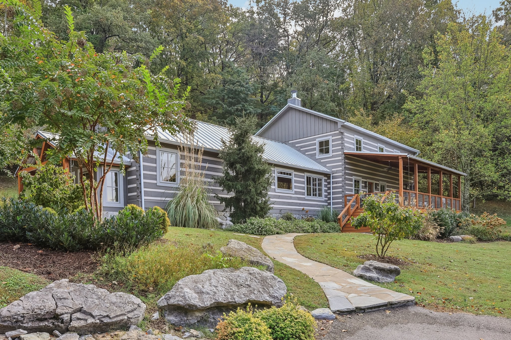 6535 Hidden Hollow Trl