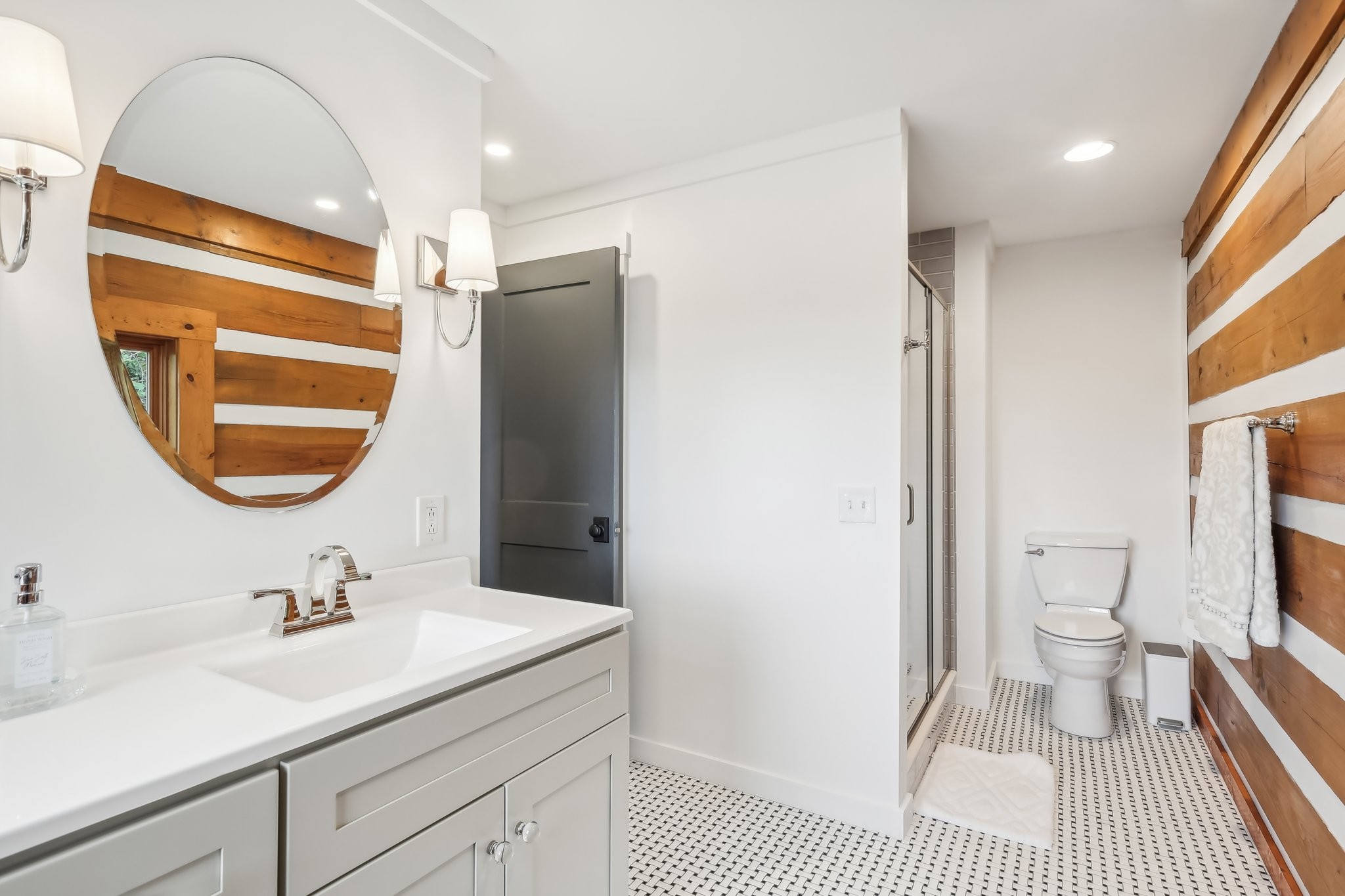 6535 Hidden Hollow Trl