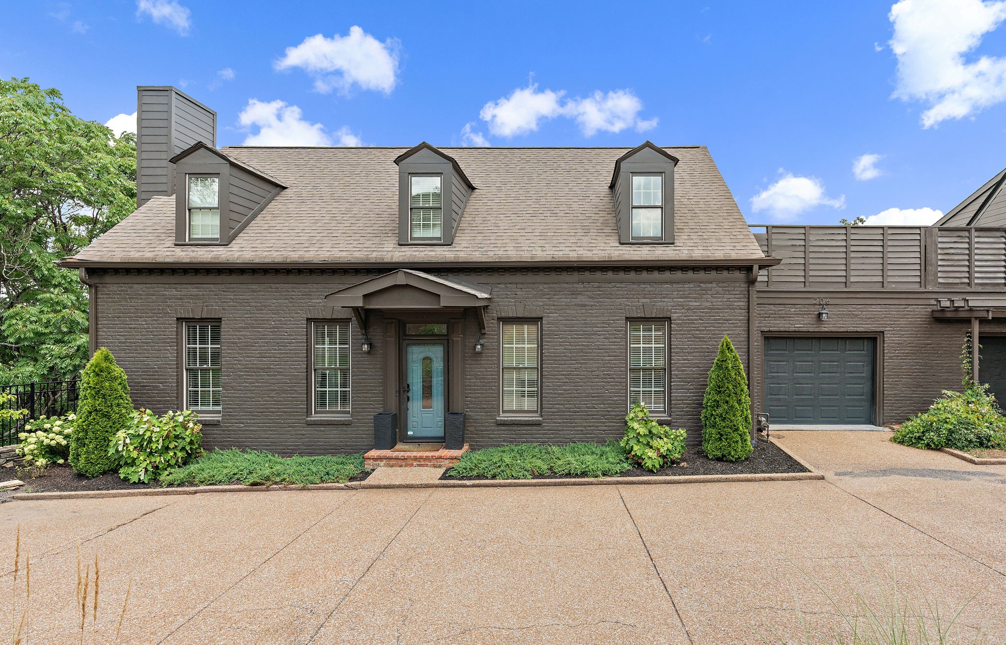 206 La Vista Drive