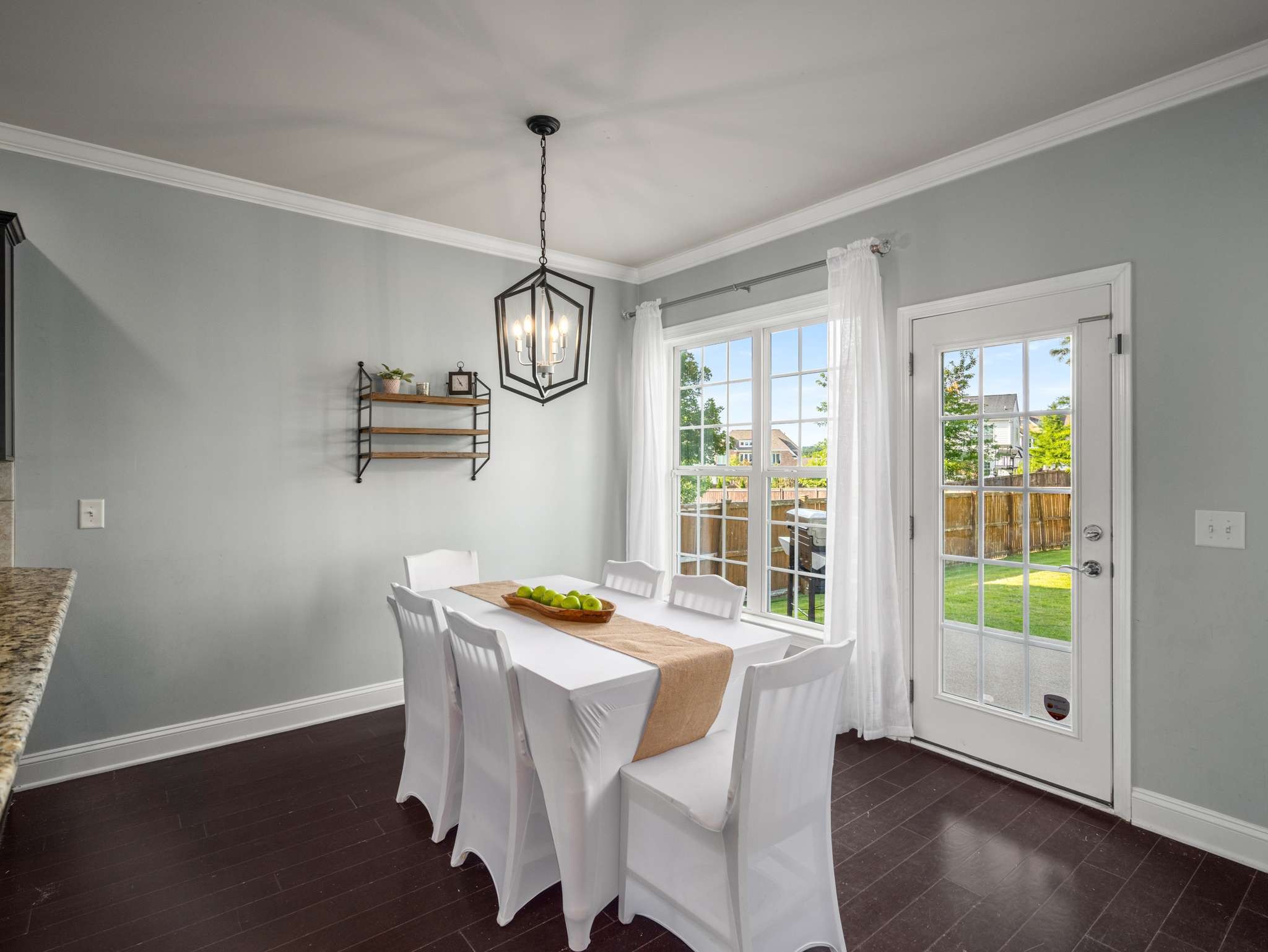 308 Valleyview Dr