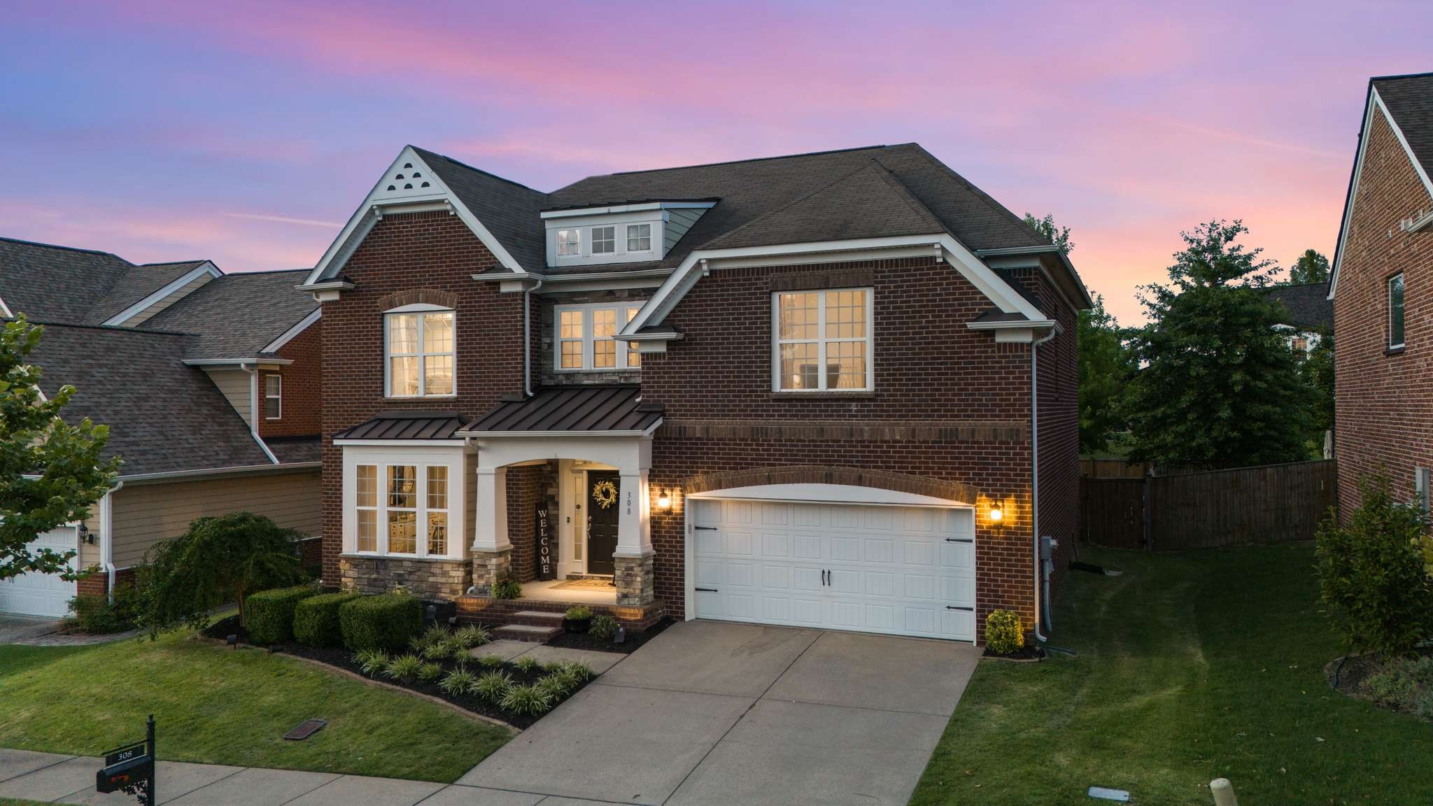 308 Valleyview Dr