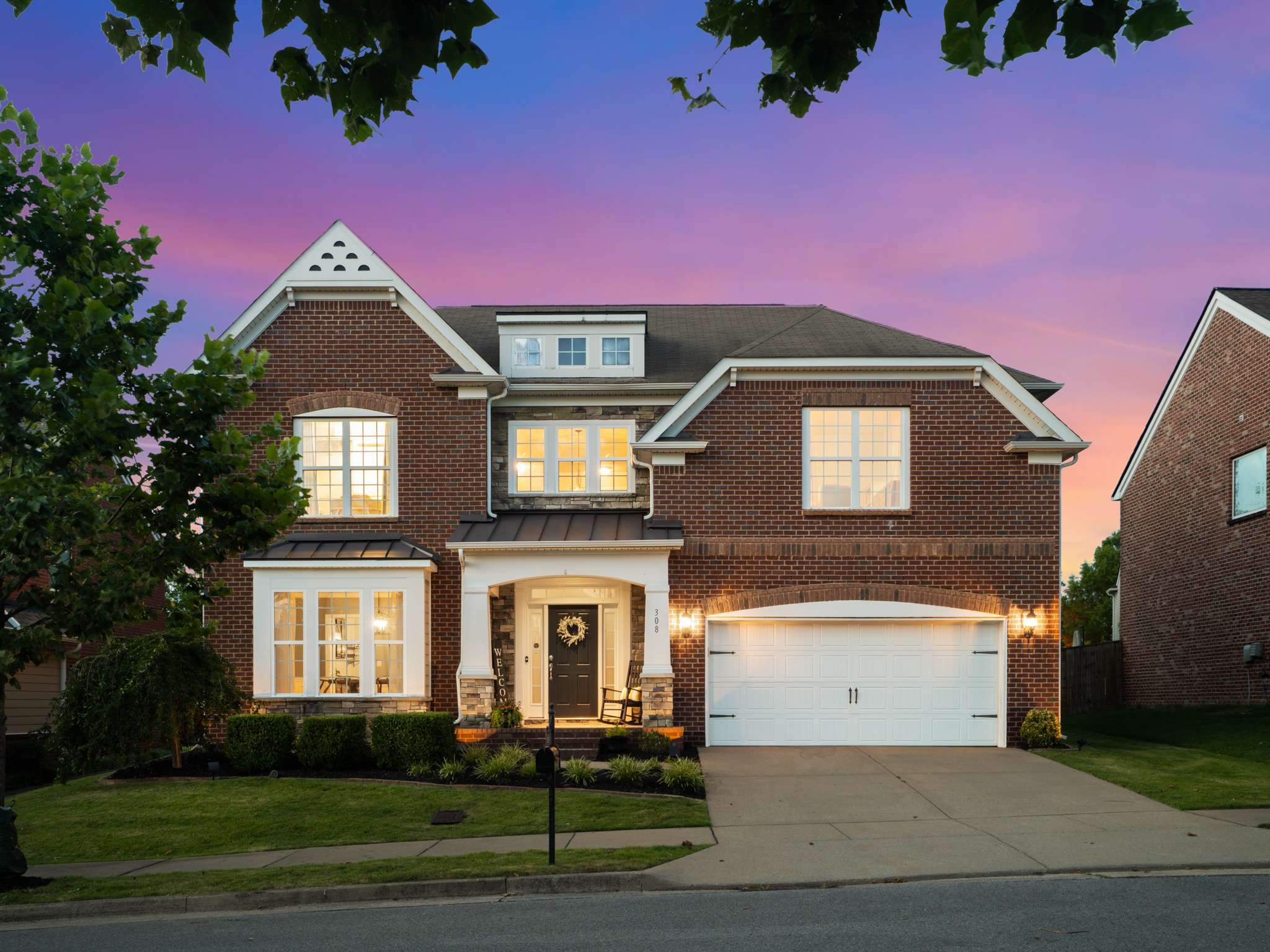 308 Valleyview Dr