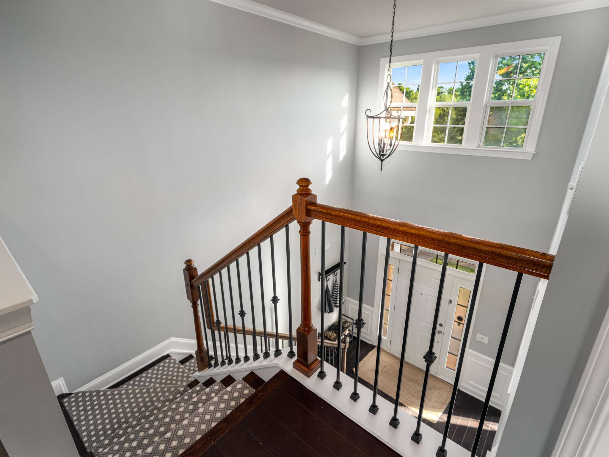 308 Valleyview Dr