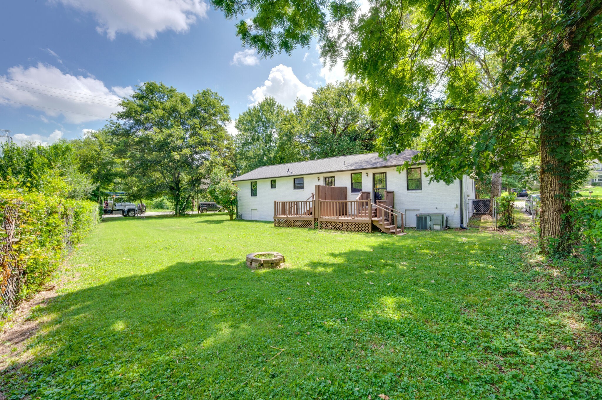928 Battlefield Dr