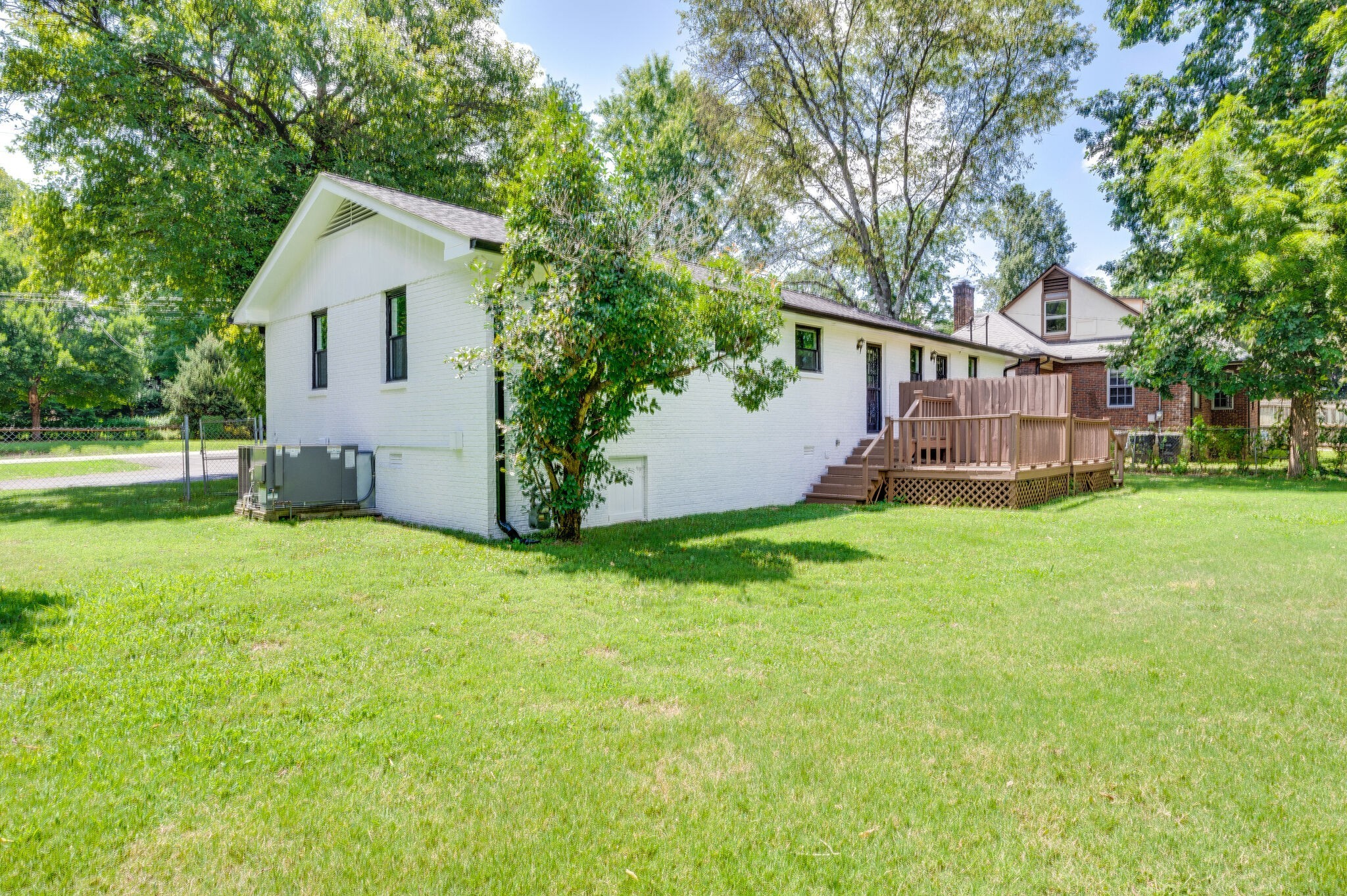 928 Battlefield Dr