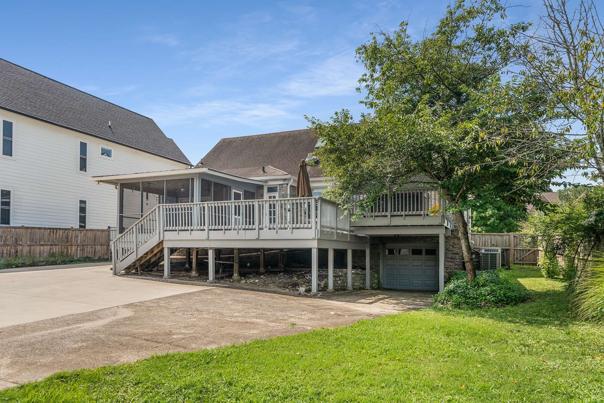 1498 Woodmont Blvd