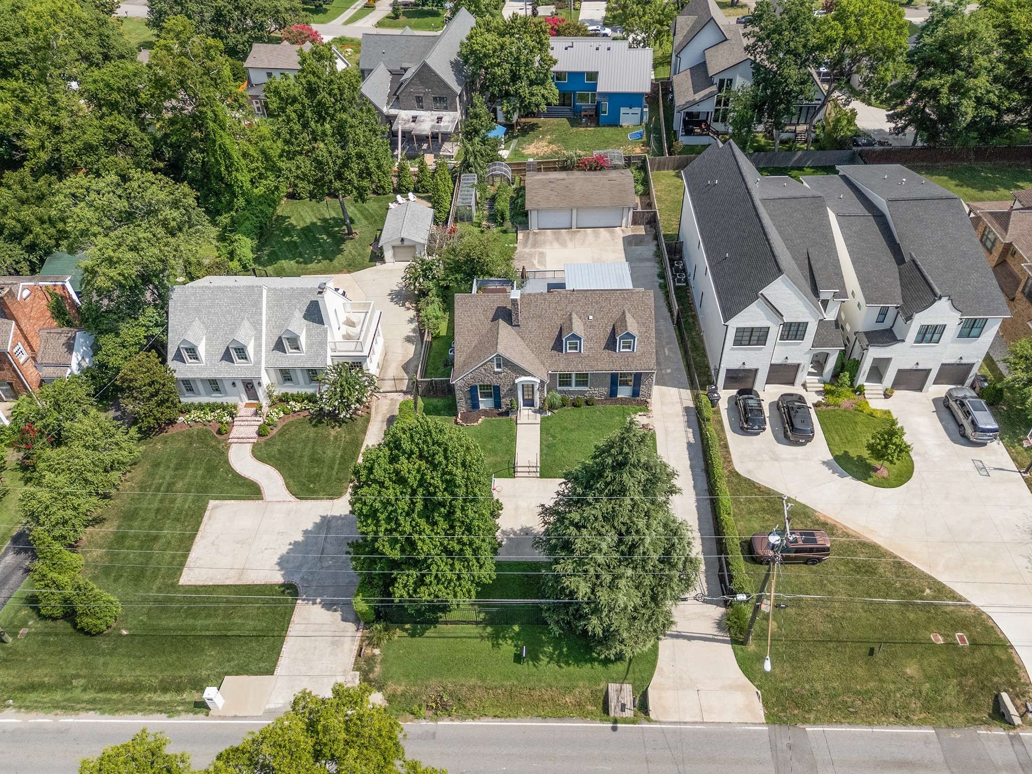 1498 Woodmont Blvd
