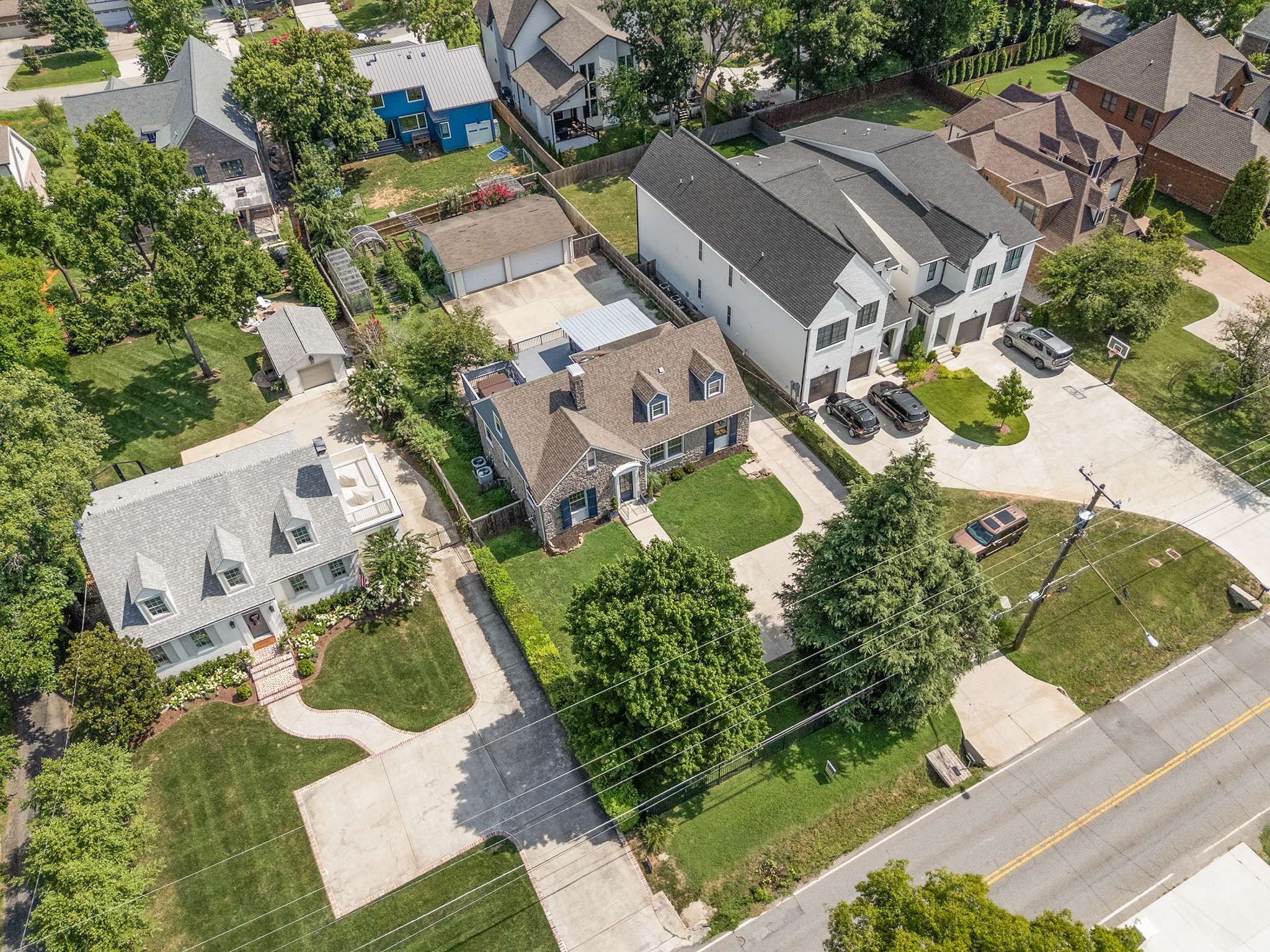 1498 Woodmont Blvd