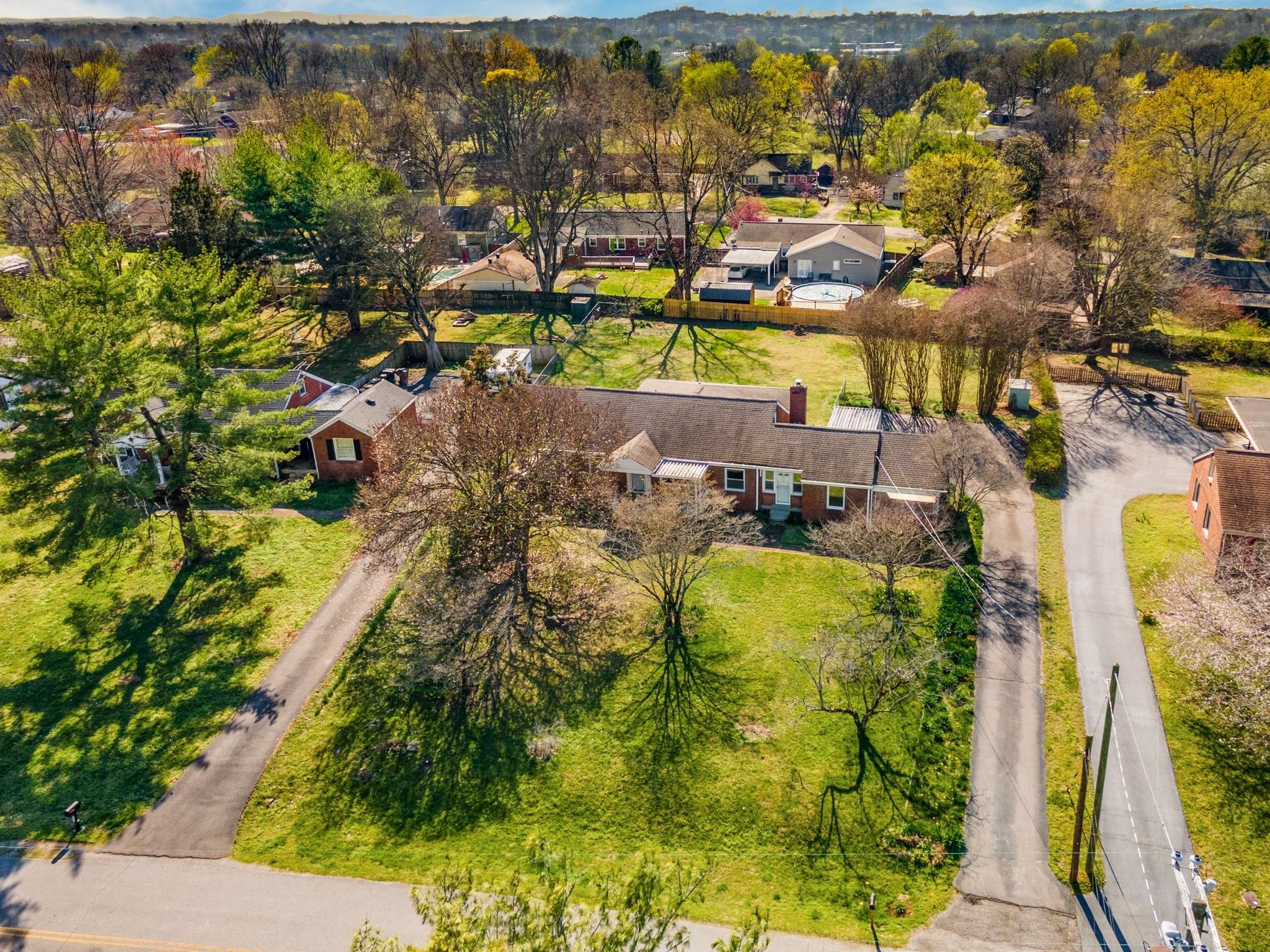 4011 Moss Rose Dr