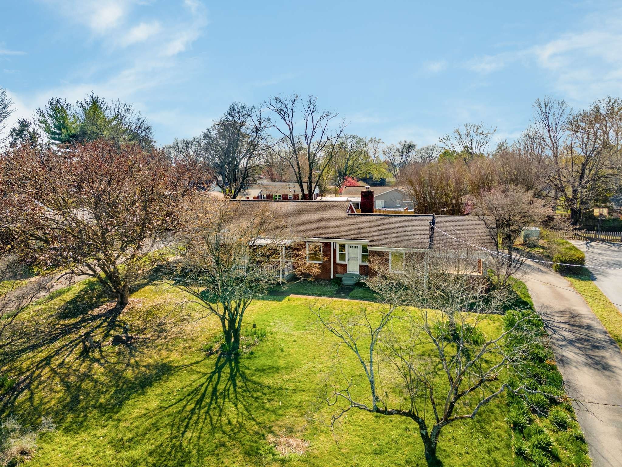 4011 Moss Rose Dr