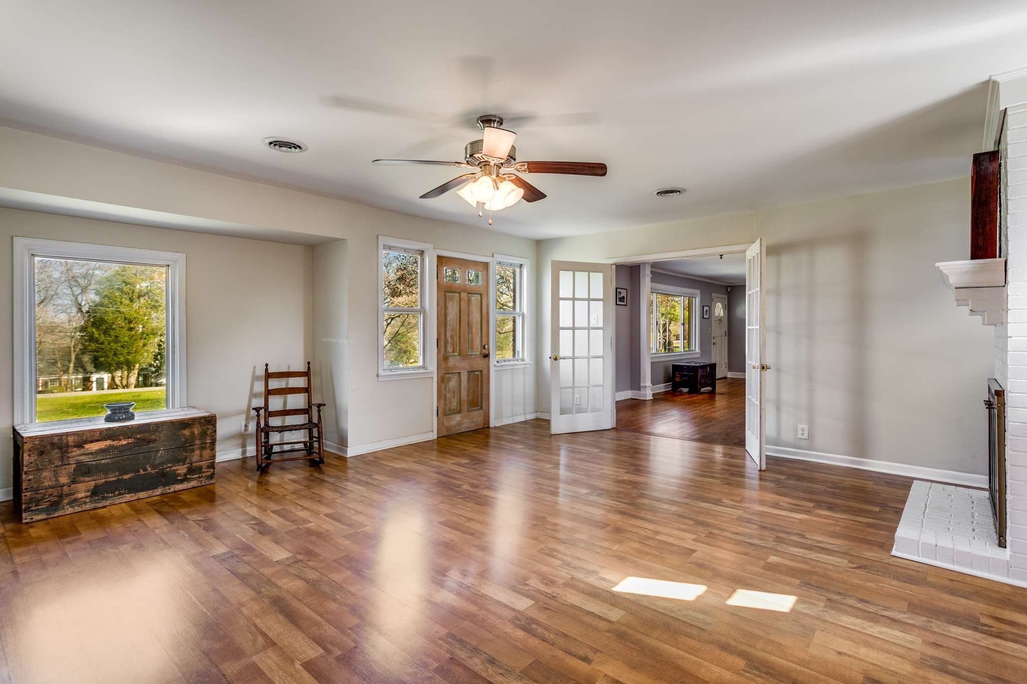 4011 Moss Rose Dr