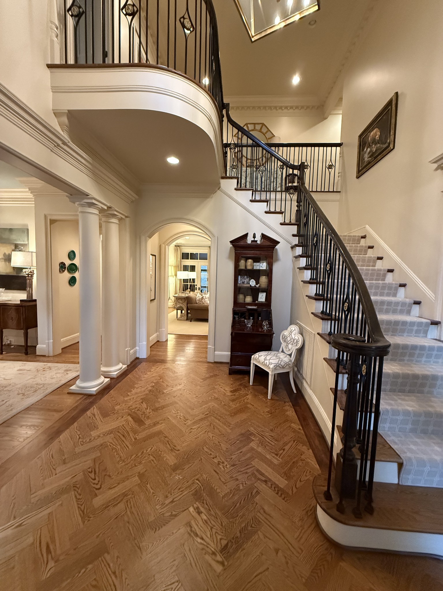 401 Lynnwood Blvd