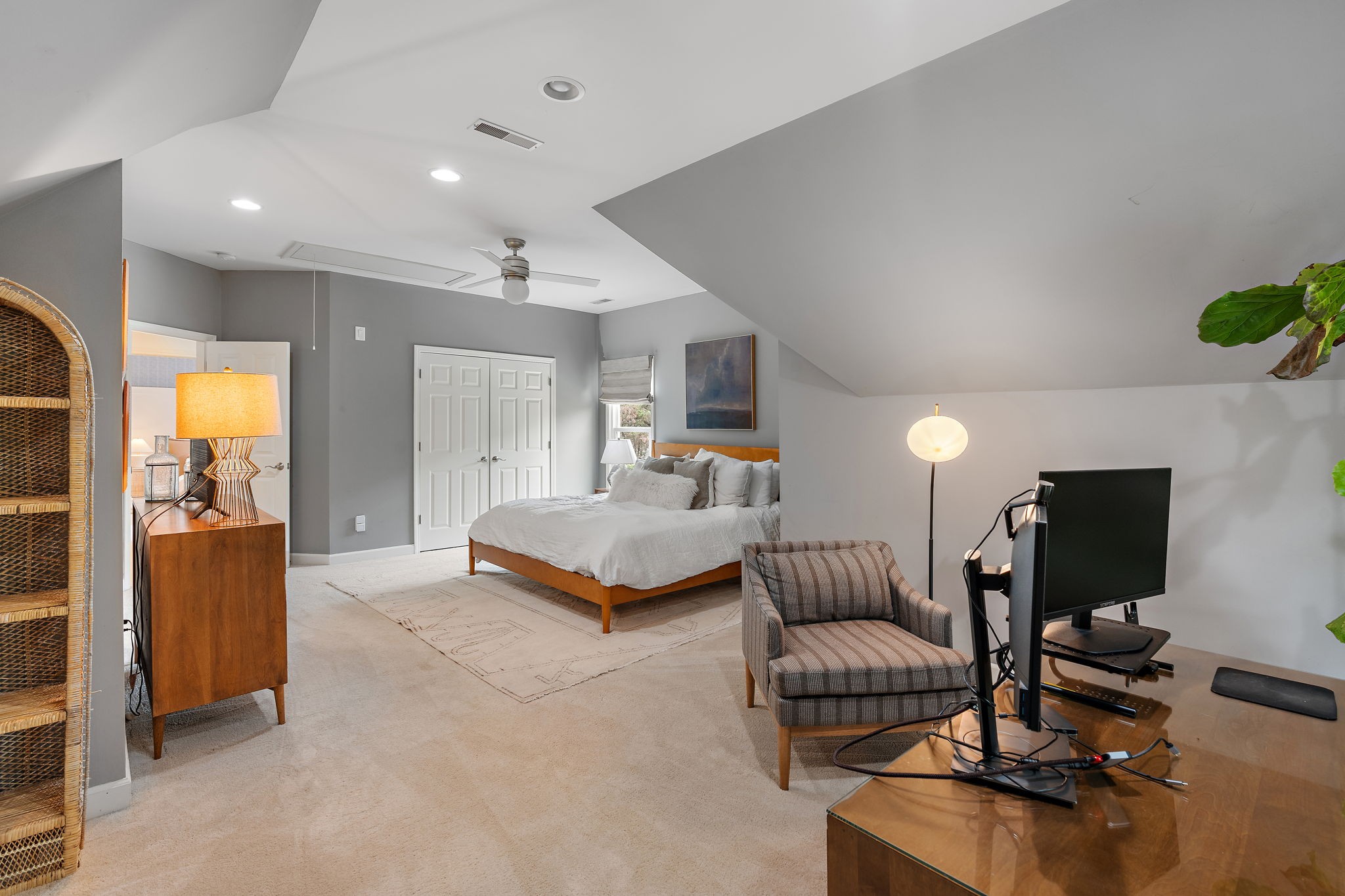 1187 Retreat Ln