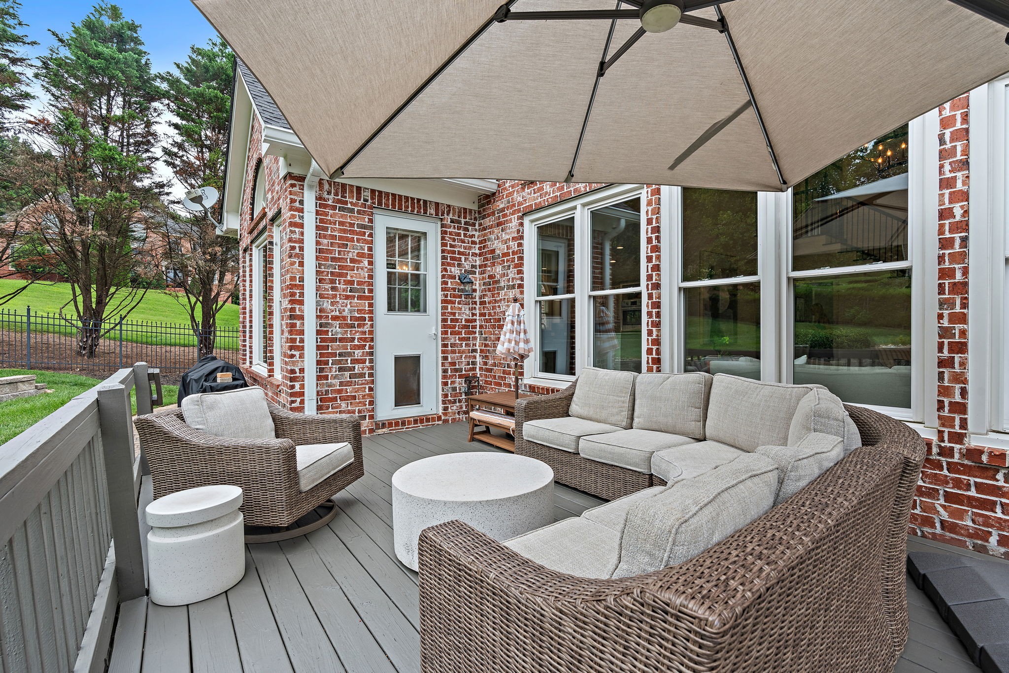 1187 Retreat Ln