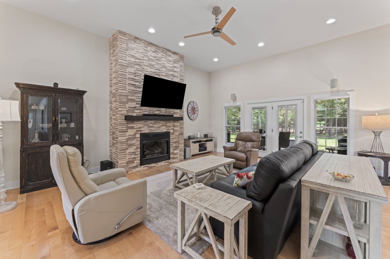 249 Bonner Way
