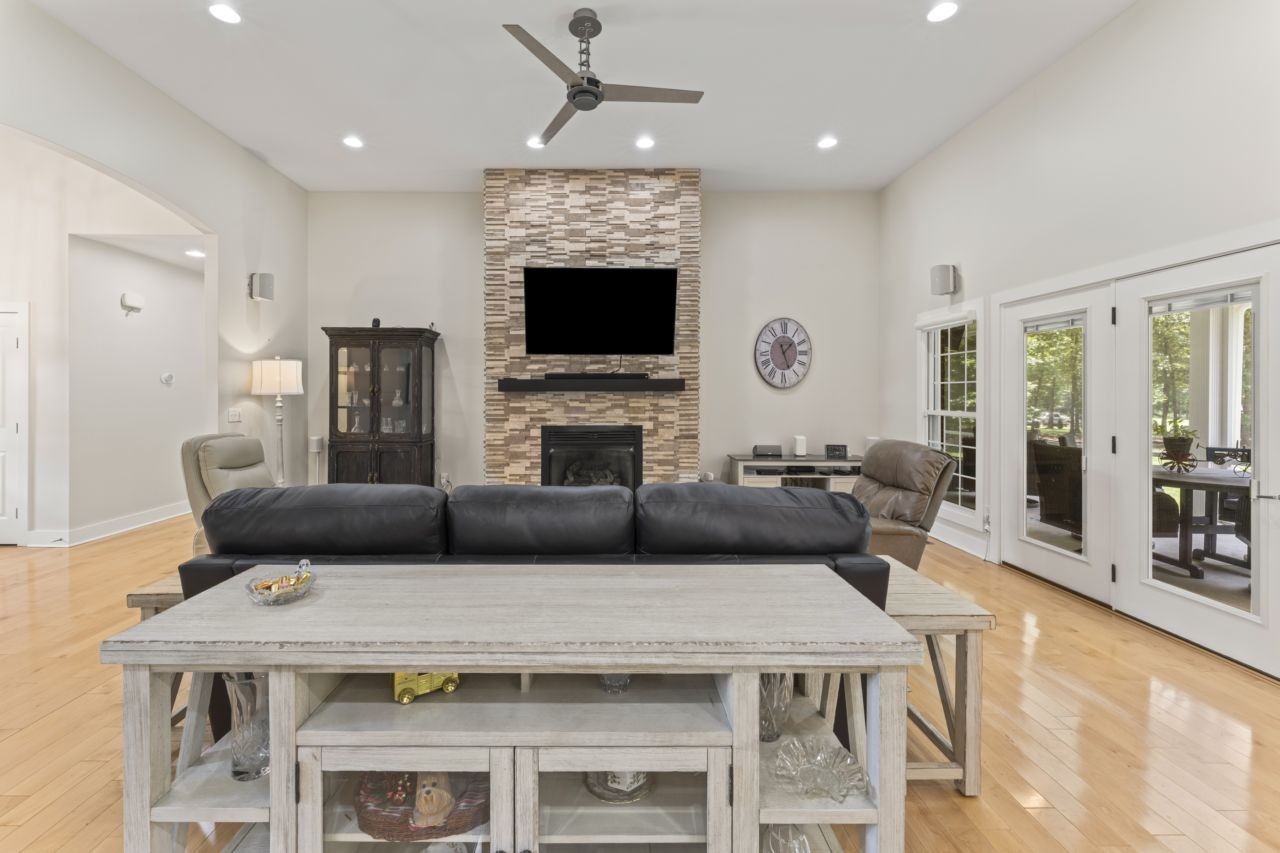 249 Bonner Way