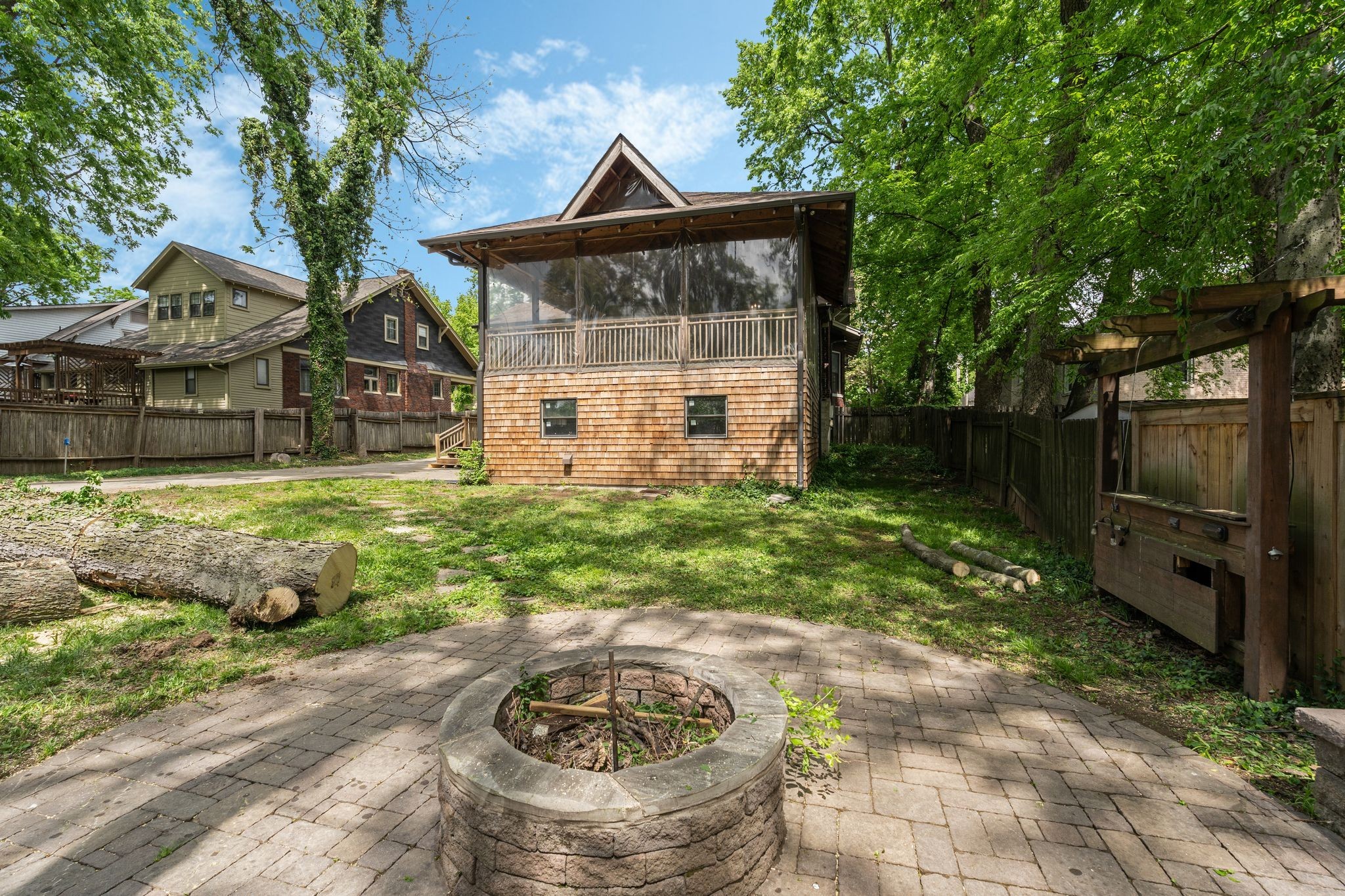 339 Chesterfield Ave