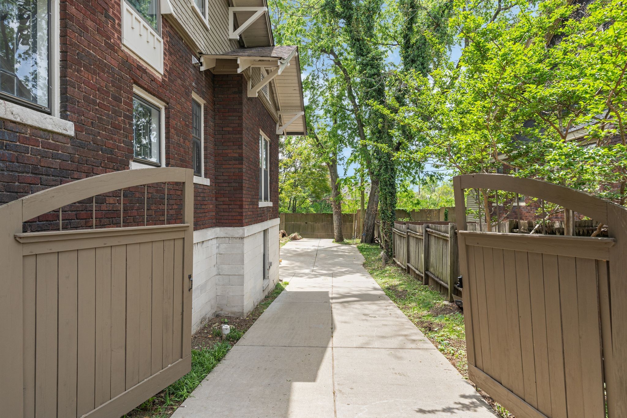 339 Chesterfield Ave