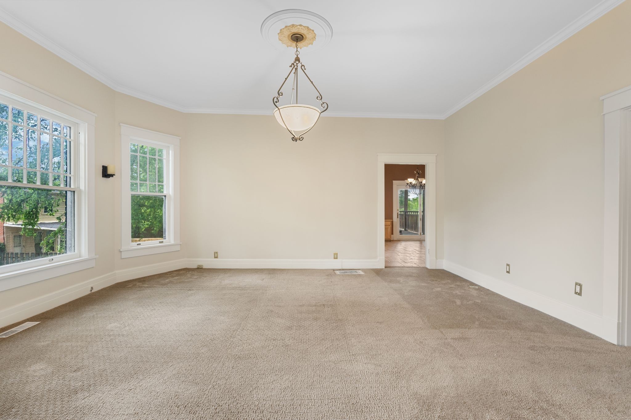 339 Chesterfield Ave