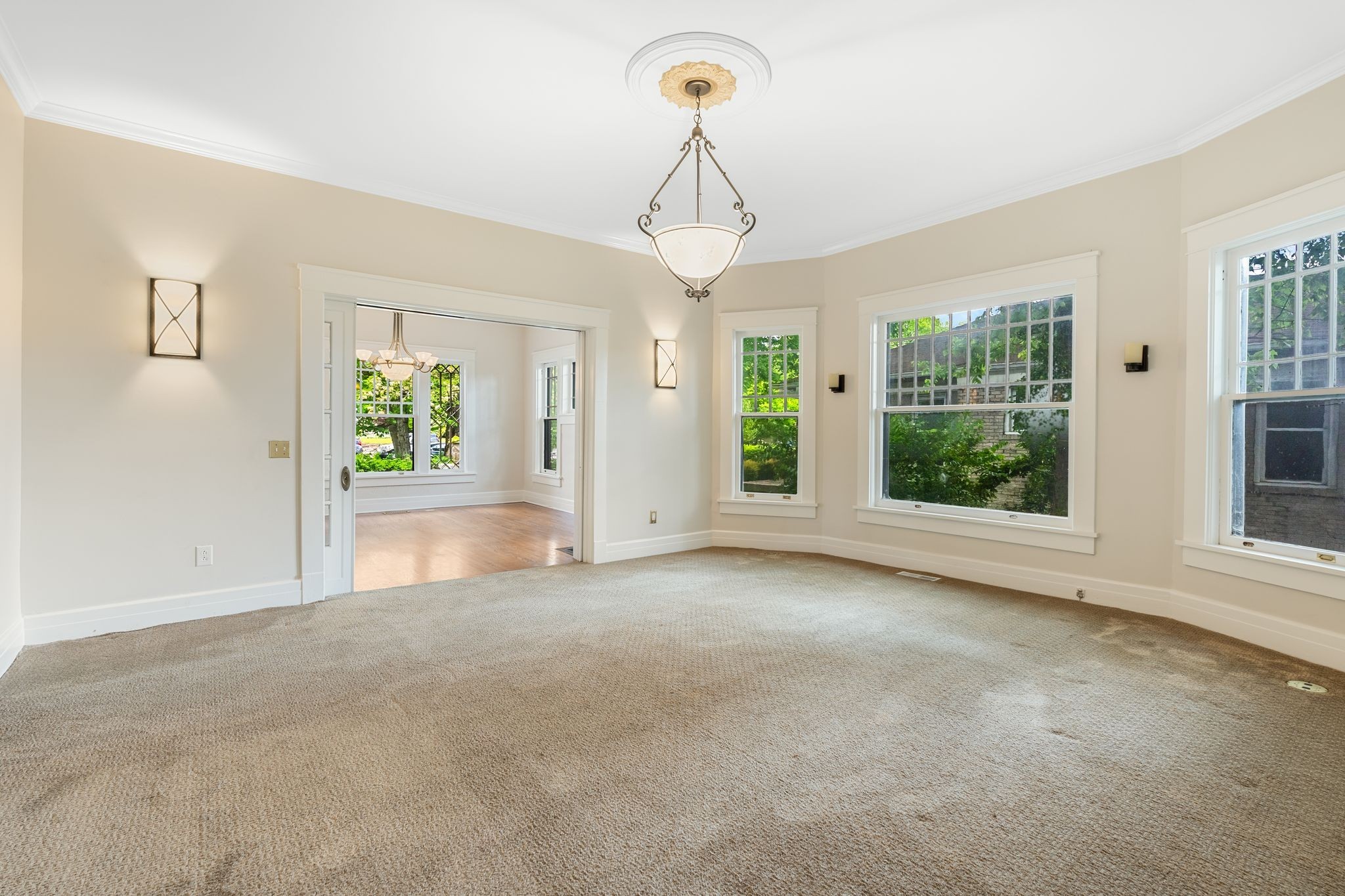 339 Chesterfield Ave