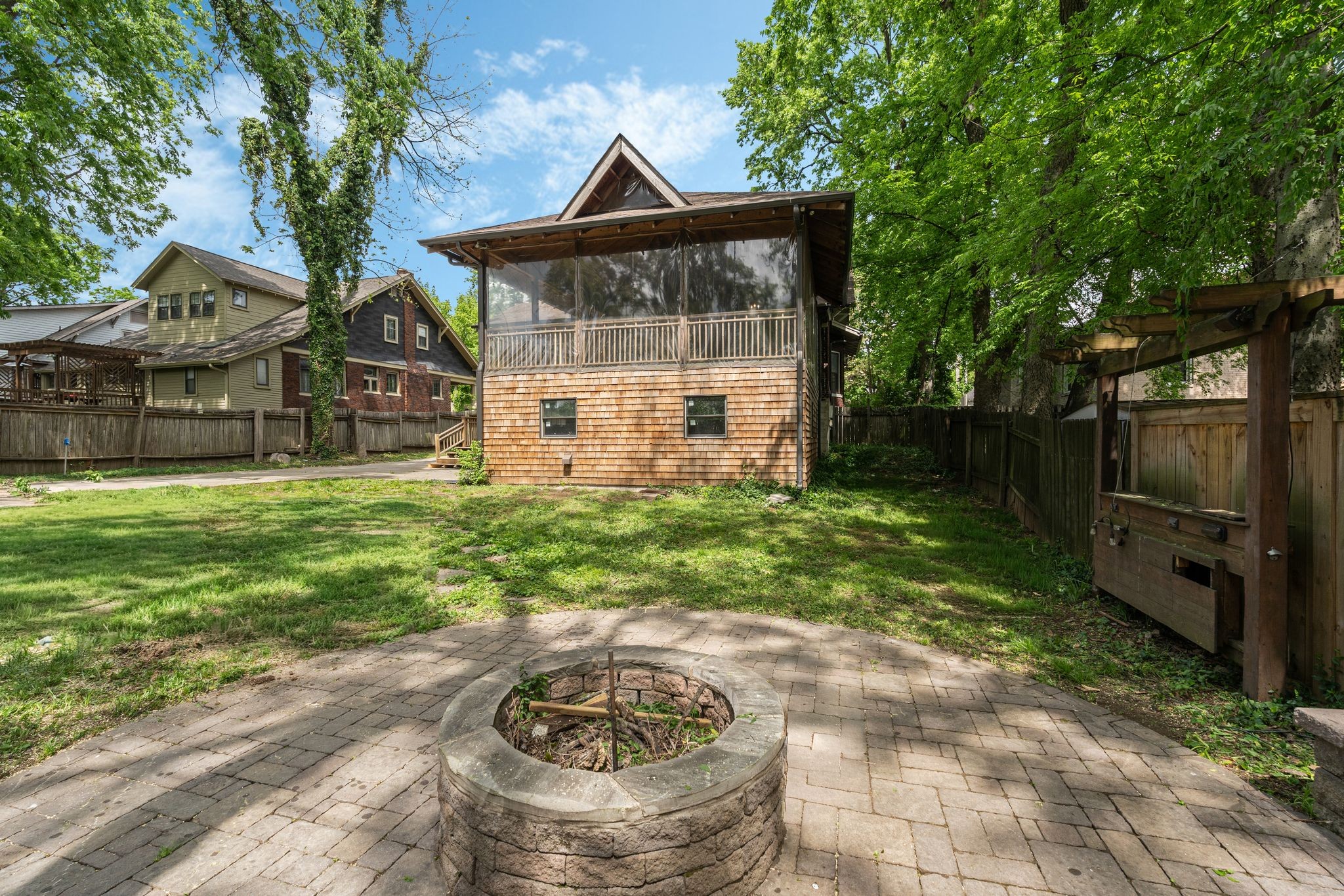 339 Chesterfield Ave