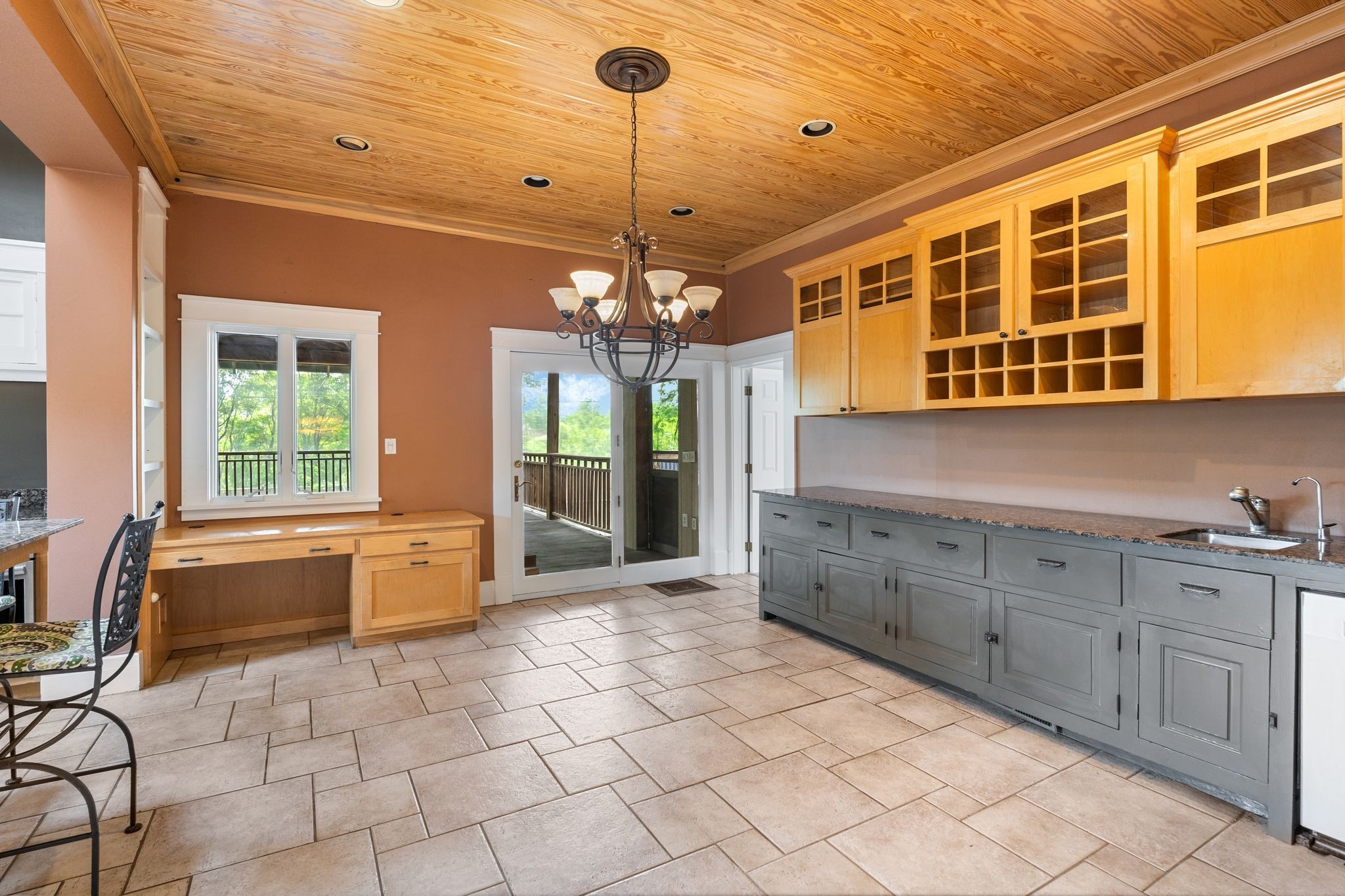 339 Chesterfield Ave
