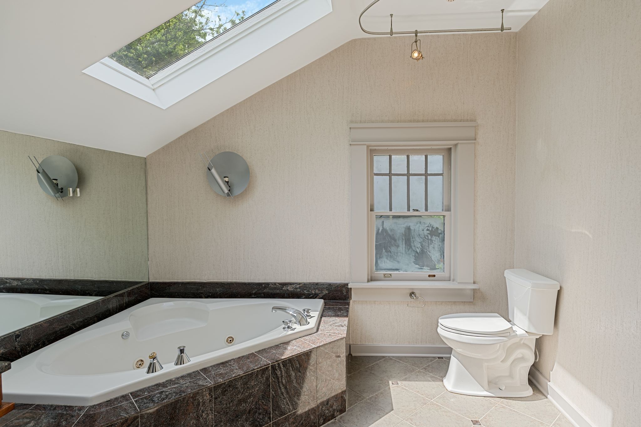 339 Chesterfield Ave