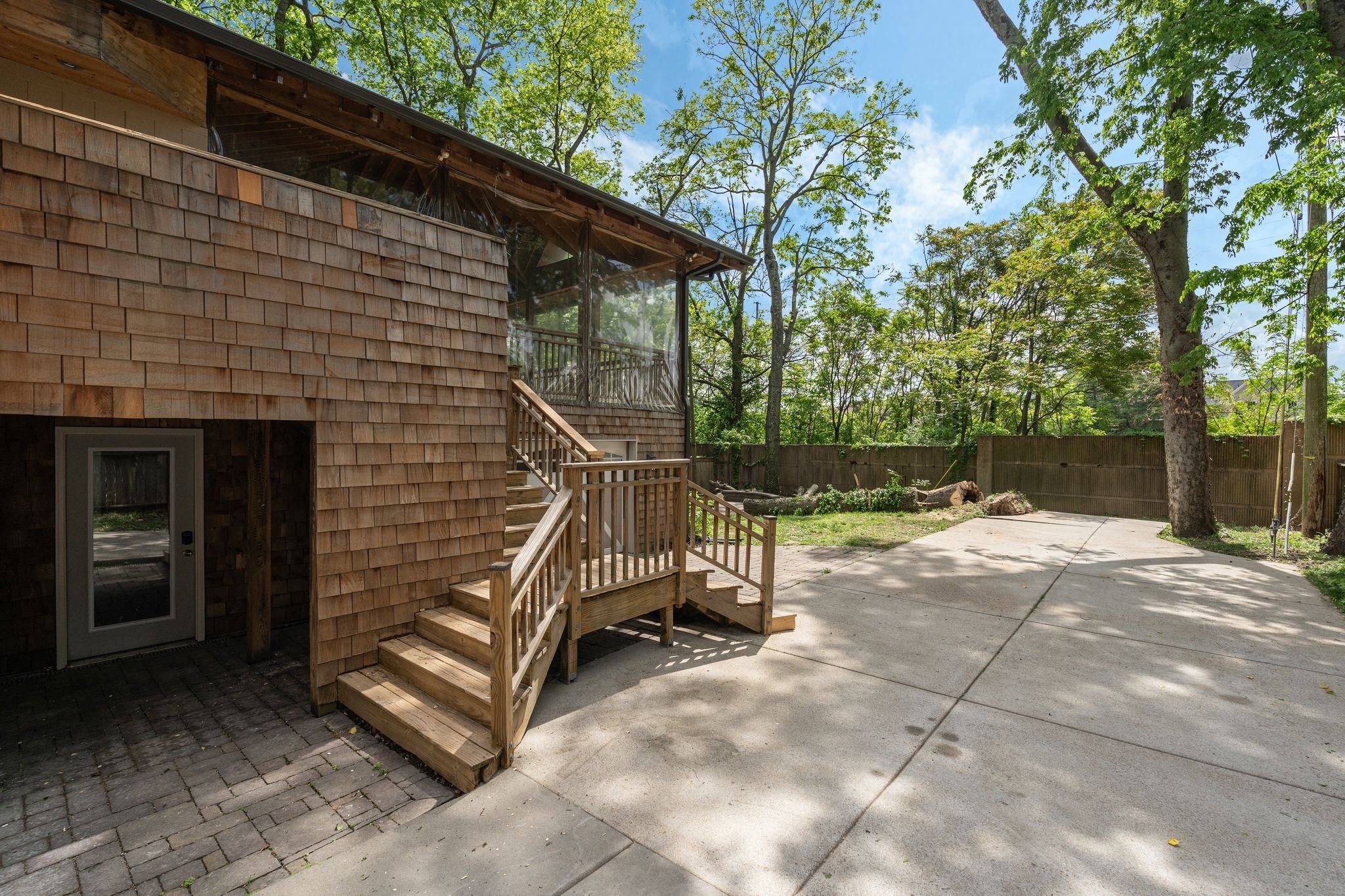 339 Chesterfield Ave