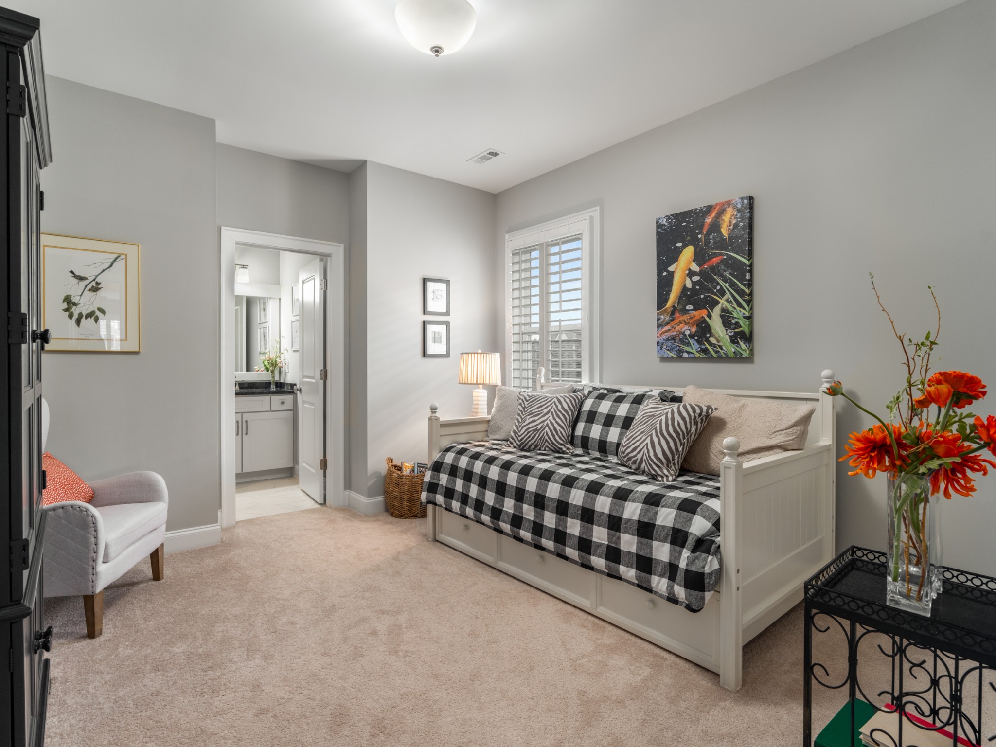 220 Meriwether Blvd