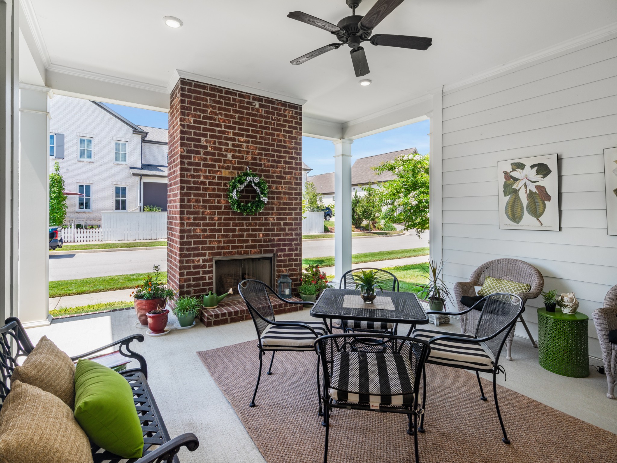 220 Meriwether Blvd