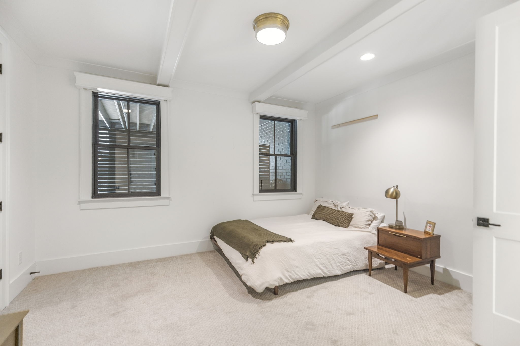 910 Robertson Academy Rd