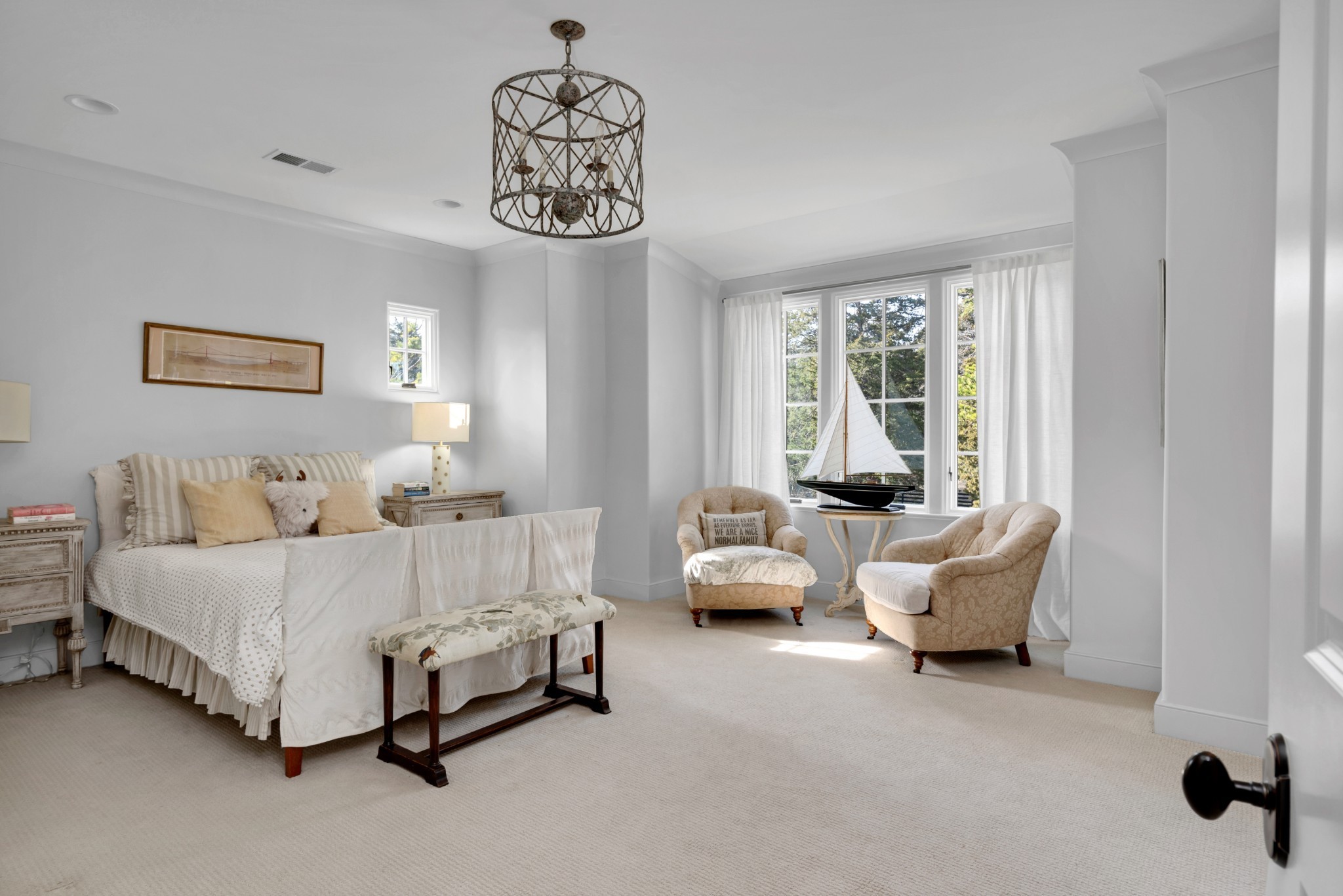 6120 Hillsboro Pike