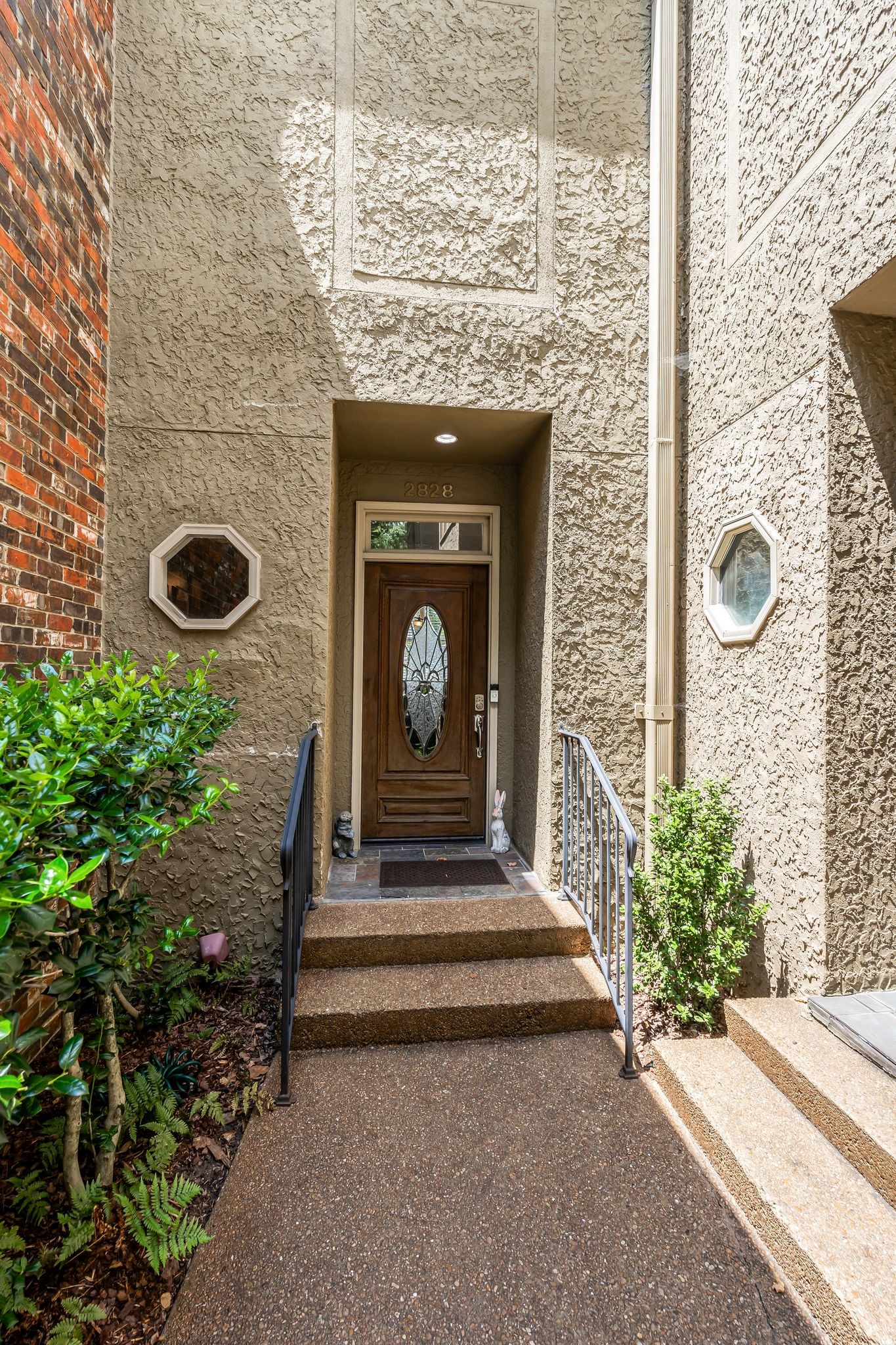 2828 Woodlawn Drive