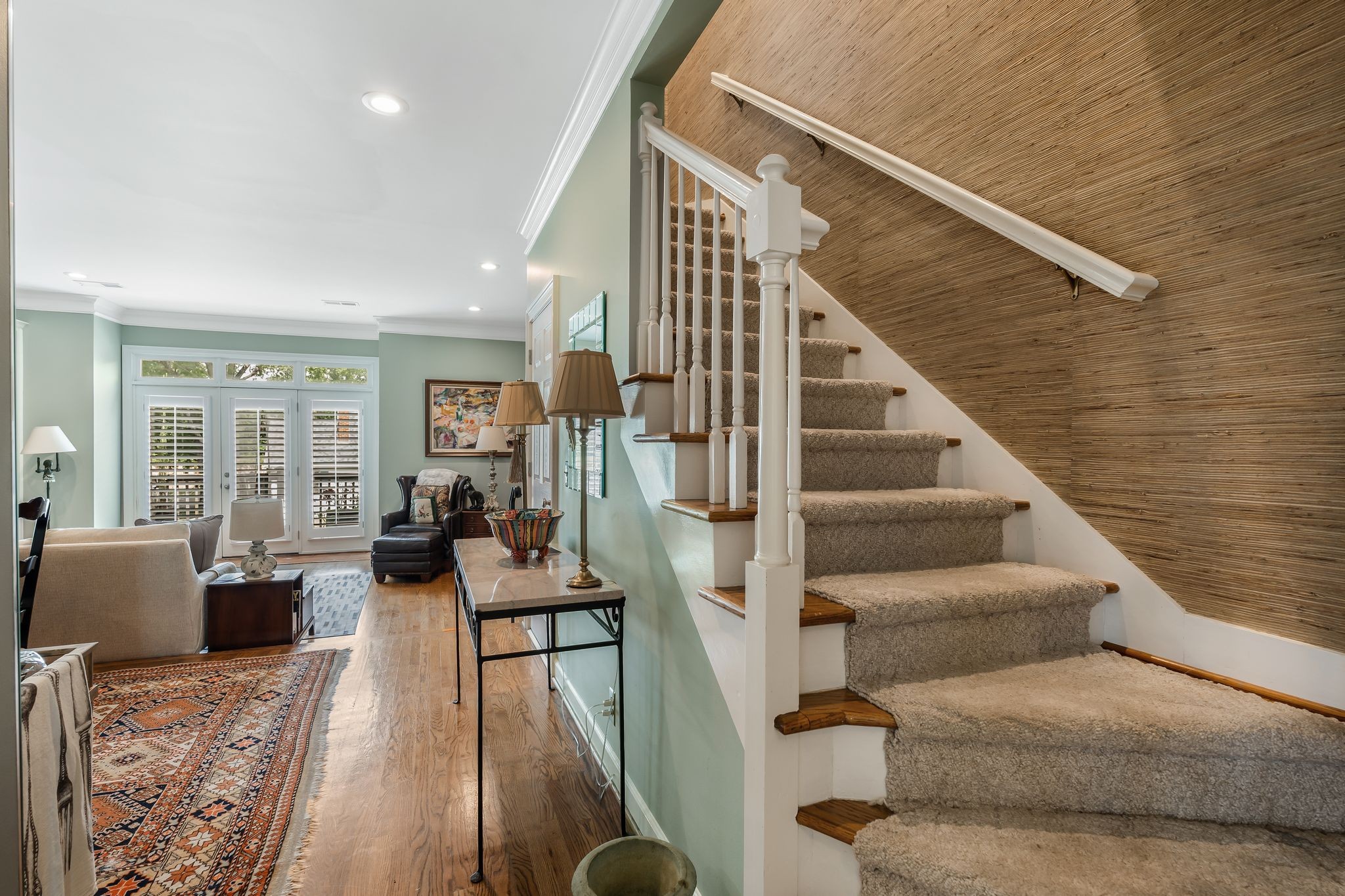 2828 Woodlawn Drive