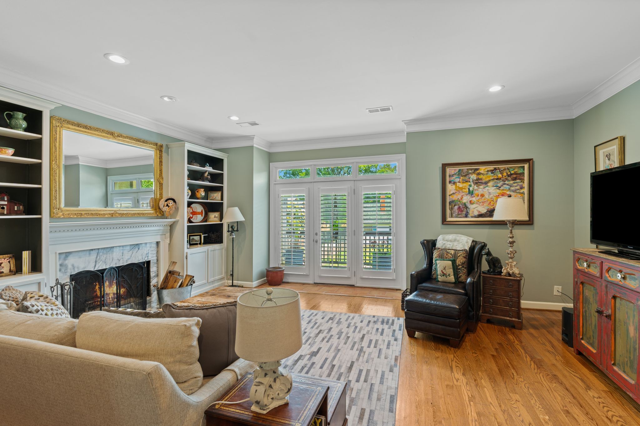 2828 Woodlawn Drive