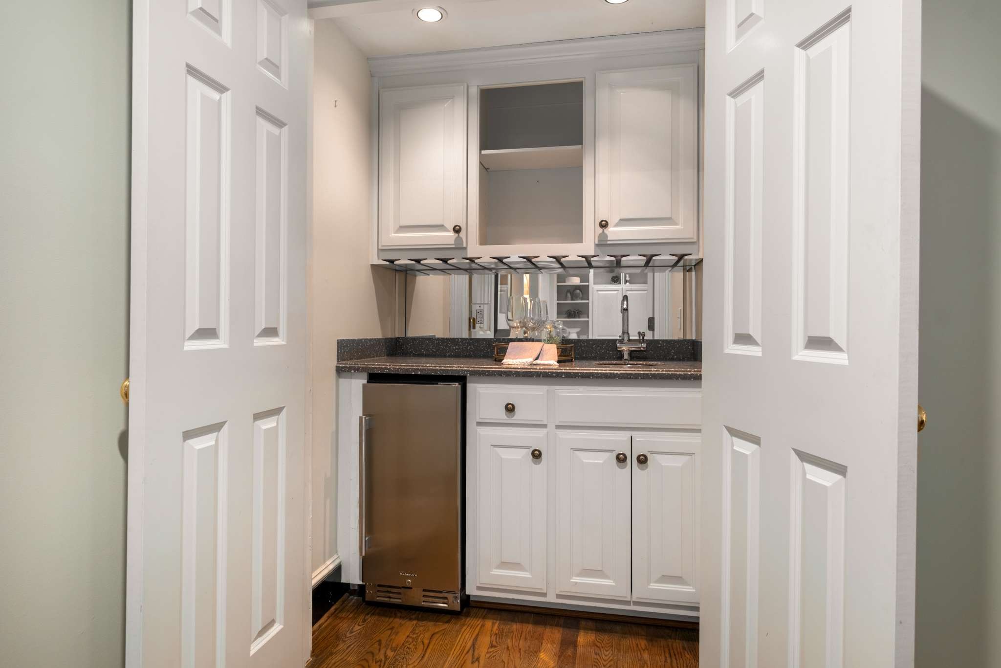 504 Chippenham Ct