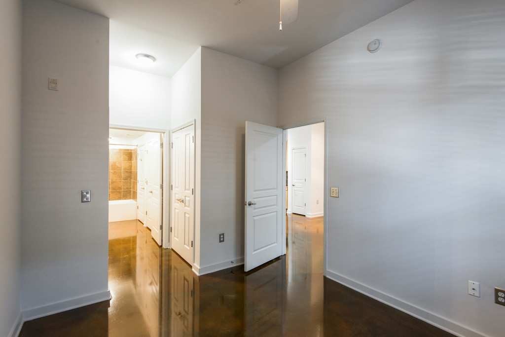 3000 Vanderbilt Pl Unit: 105