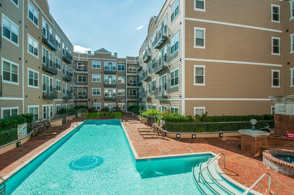 3000 Vanderbilt Pl Unit: 105