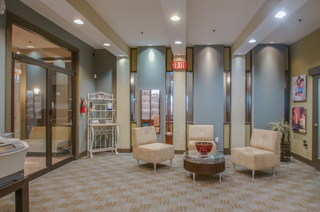 3000 Vanderbilt Pl Unit: 105