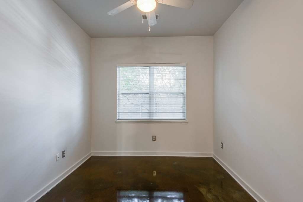 3000 Vanderbilt Pl Unit: 105