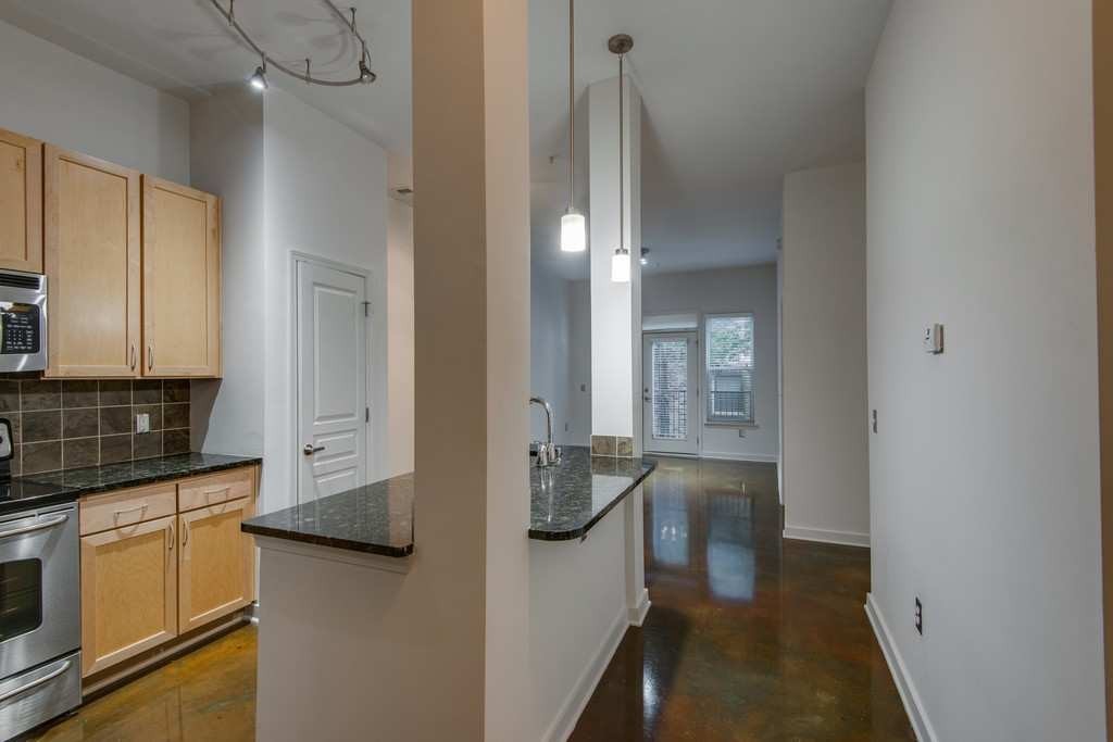 3000 Vanderbilt Pl Unit: 105