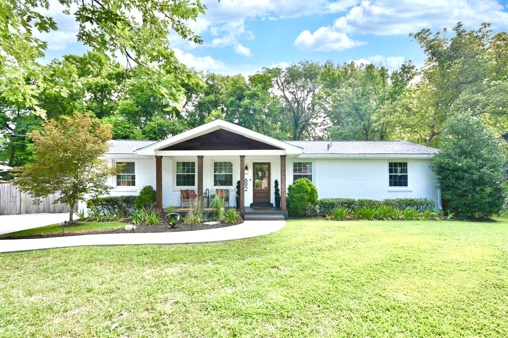 692 Brewer Dr