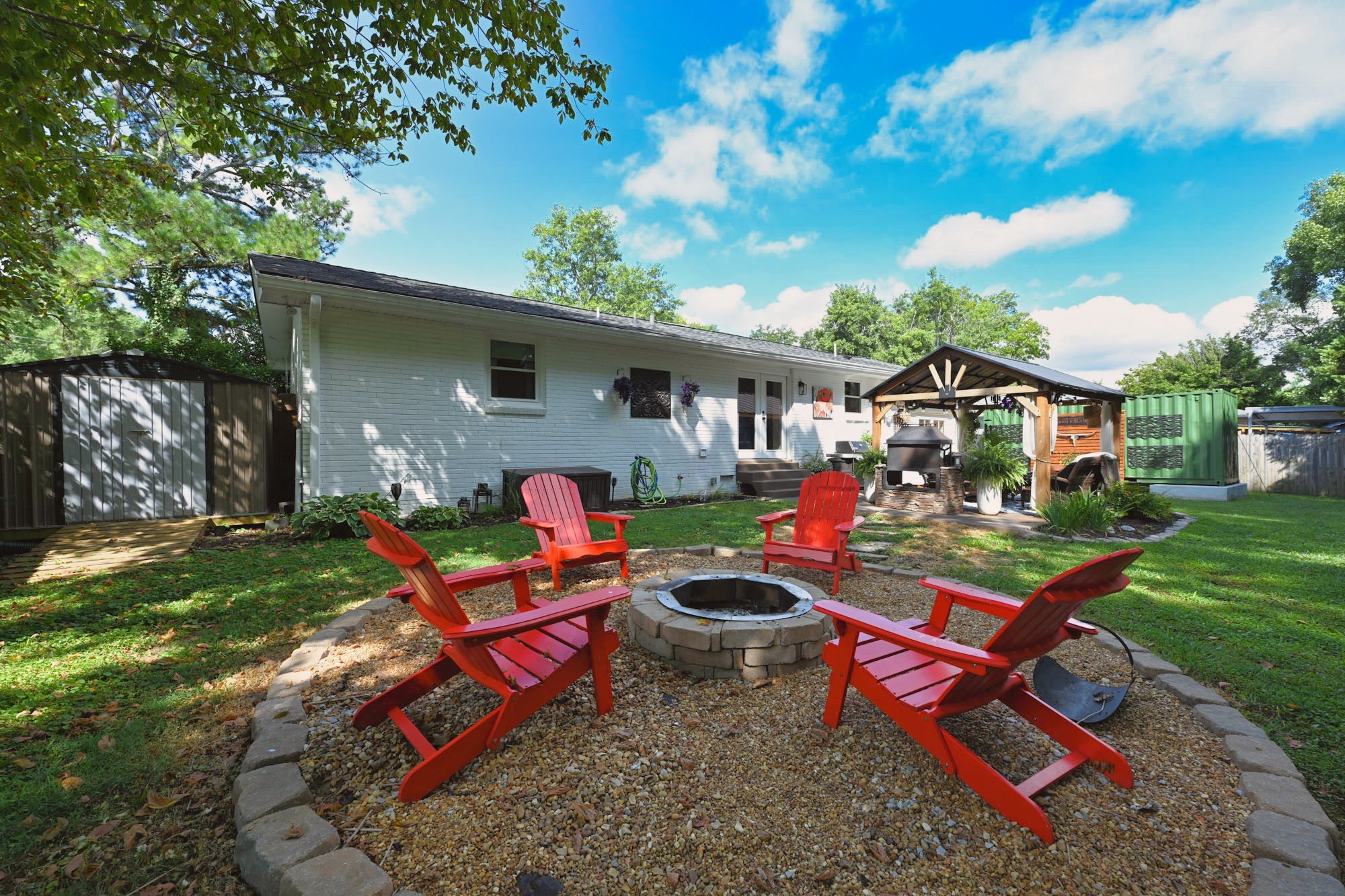692 Brewer Dr