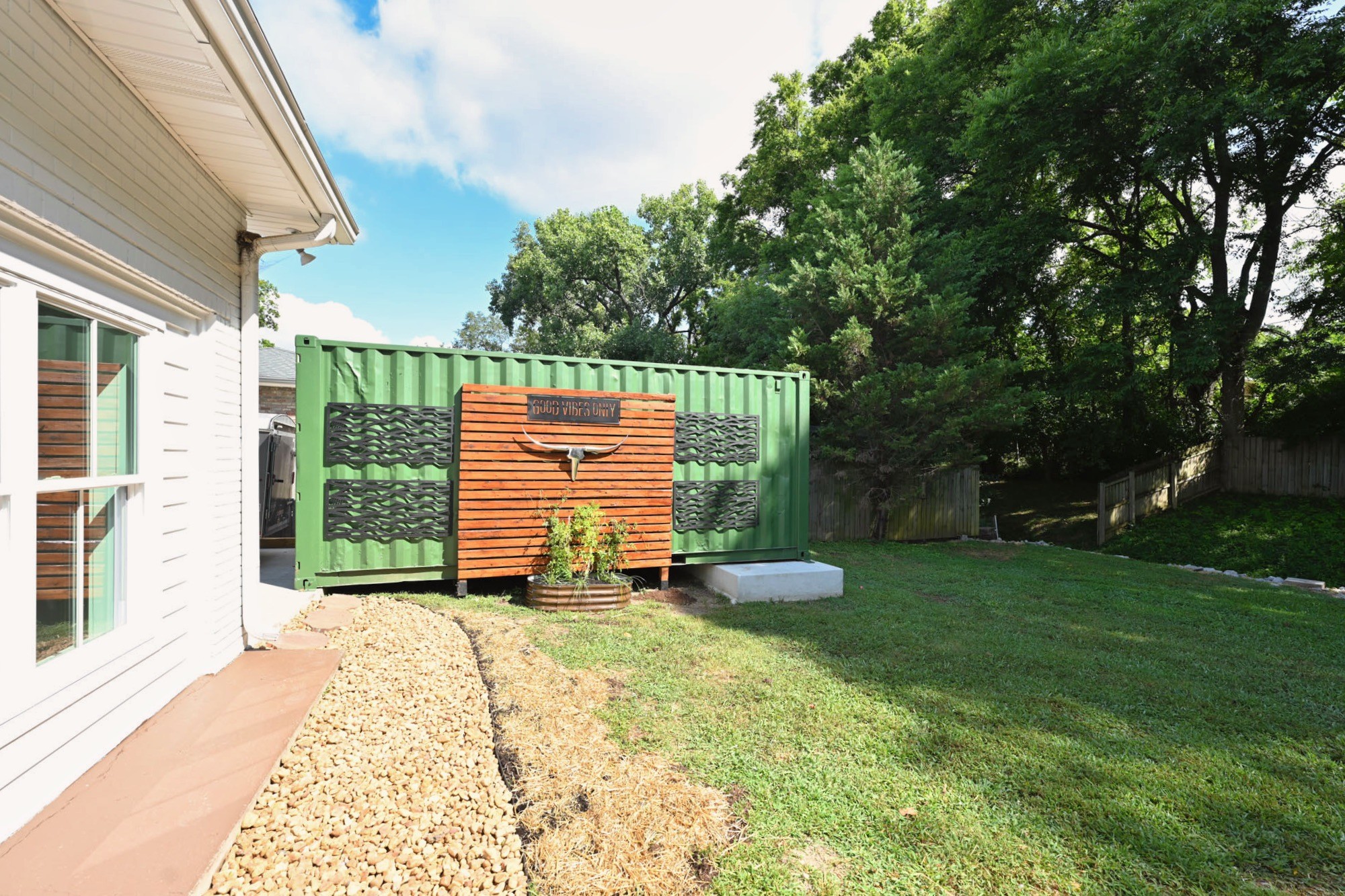 692 Brewer Dr
