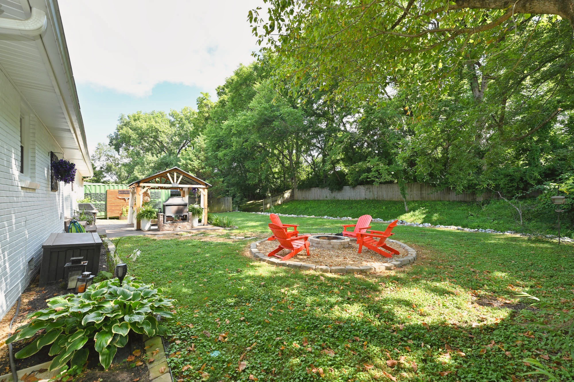 692 Brewer Dr