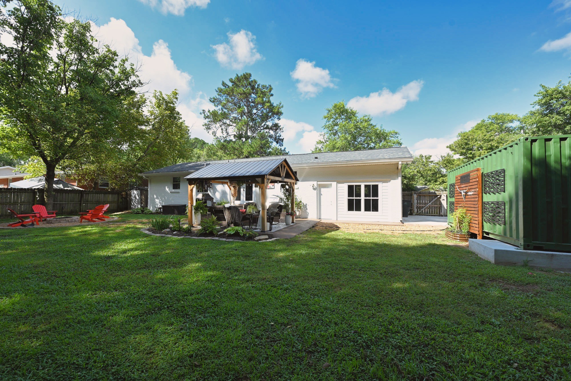 692 Brewer Dr