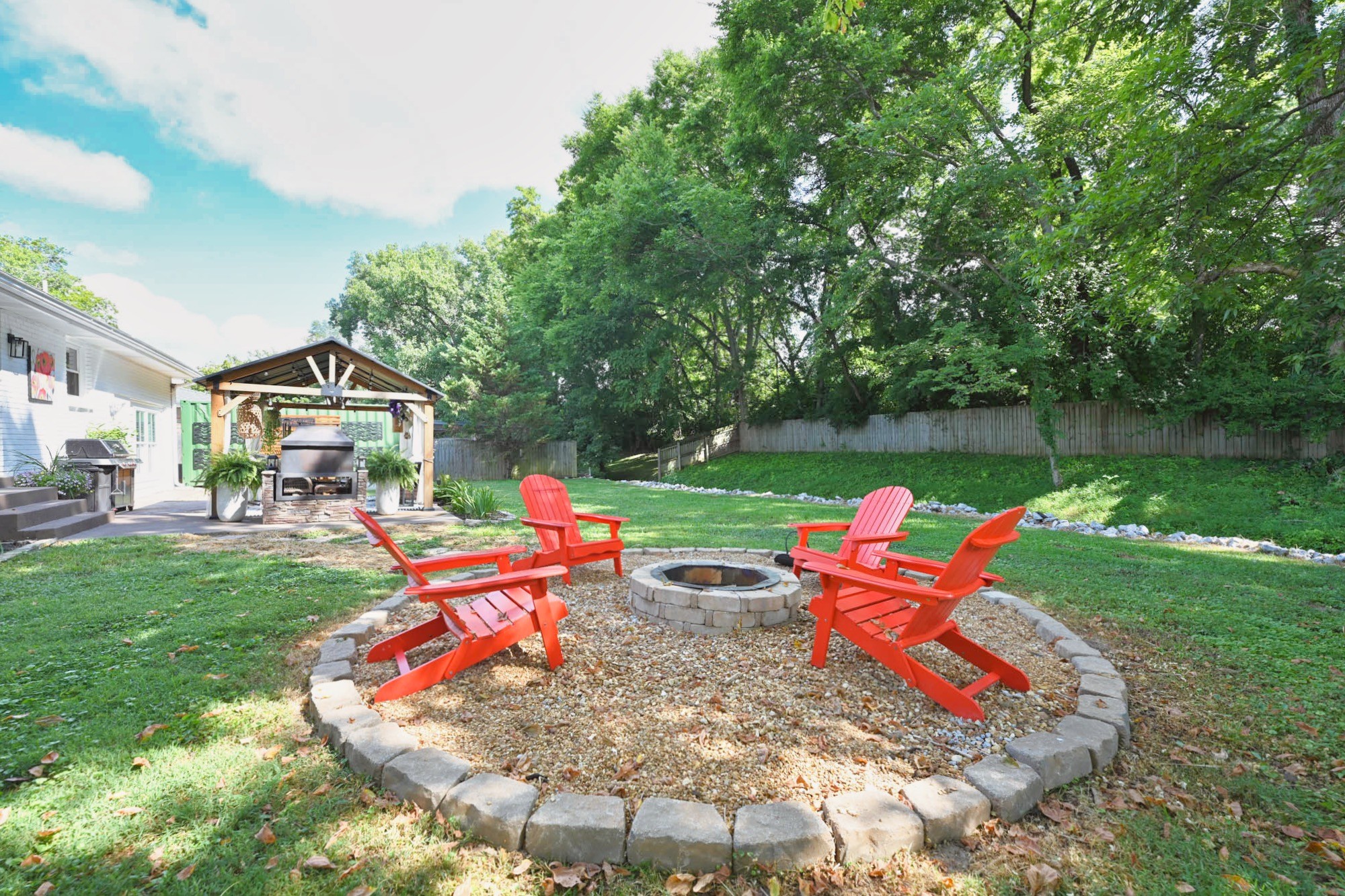 692 Brewer Dr