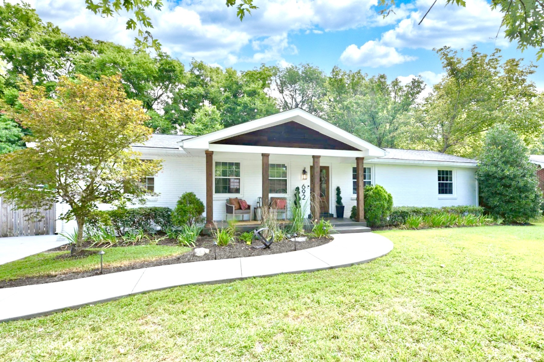 692 Brewer Dr